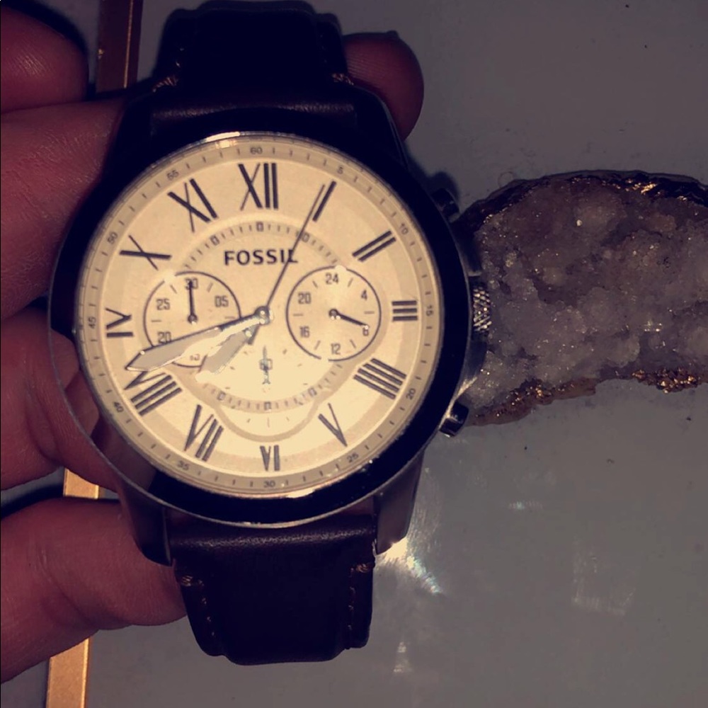 200$ (BRAND NEW) Big Face Fossil Watch -MENS-